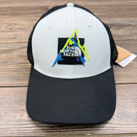 The North Face Other - The North Face Mens OS Mudder Trucker Hat White‎ Black Embroidered Mountain NEW